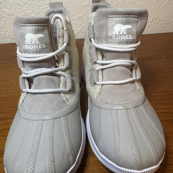 SOREL Women’s Wool Gray Waterproof Winter Boots Booties - Picture 5 of 9